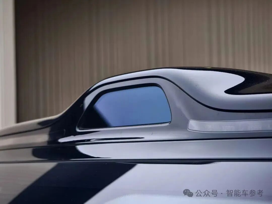 上海旗舰SUV太有生活了:自带淋浴和地暖,32万开卖