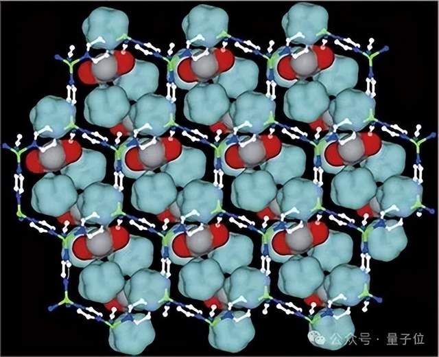 74岁“酒鬼”教授终于拿诺贝尔化学奖了