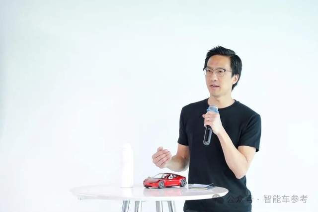 特斯拉华裔高管离职：入职12年，总管软件，直接向马斯克汇报