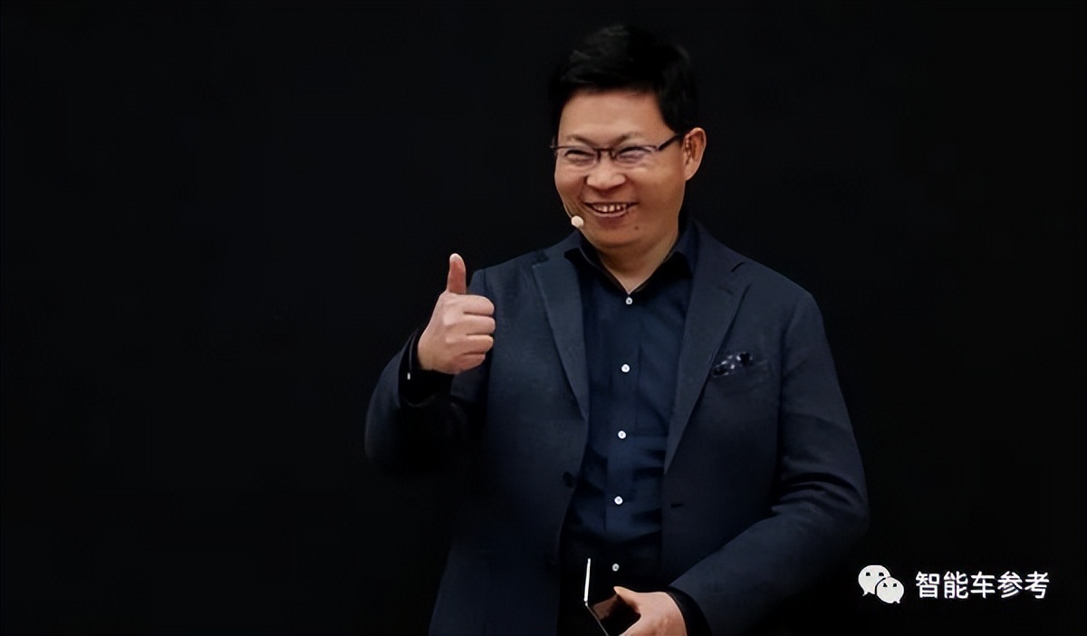 余承东讽车企CEO不懂AEB，何小鹏回怼内行不急外行急；李想：勿cue，吵不过华为