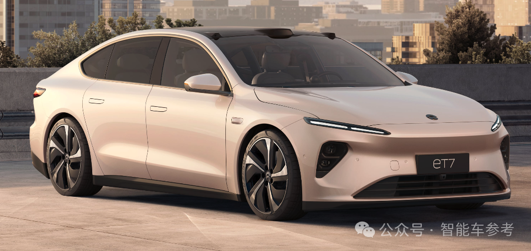 蔚来也降价了，靠换电技术省钱！李斌一夜涨粉18万