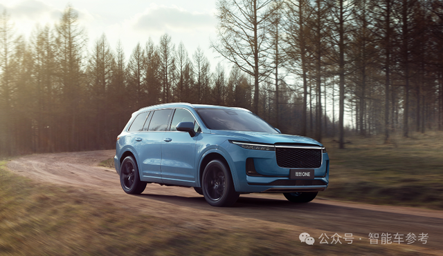 理想今年产品没爆但技术爆了:自研芯片流片成功!也要摆脱英伟达依赖了