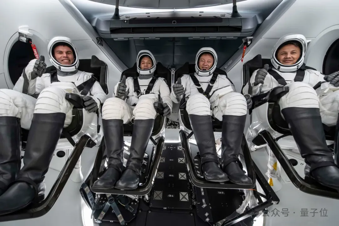 马斯克再送4名“私人”宇航员上太空！SpaceX已成功执行12次载人任务