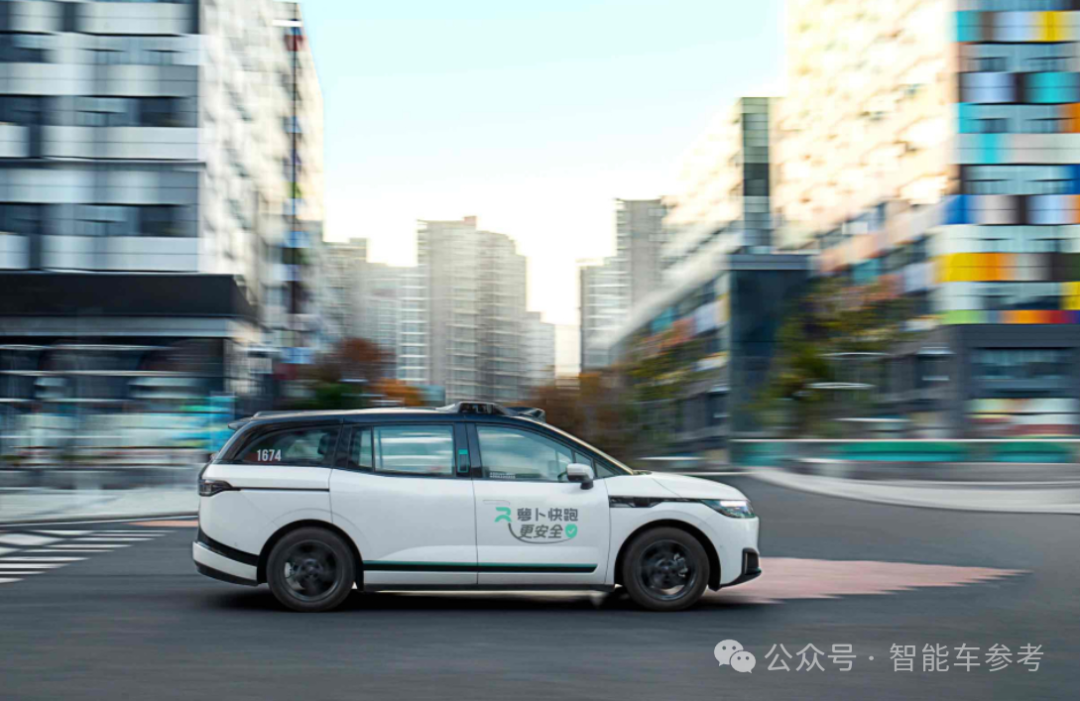 Uber打了个萝卜,数千台Robotaxi落地全球