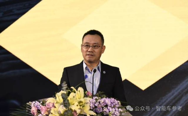 百度无人车孵化的卡车,冲刺港股智能重卡第一股