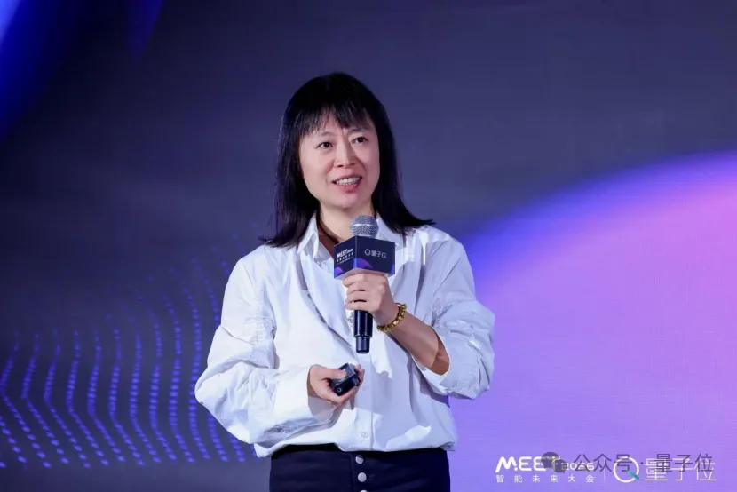 认知偏差、落地断层、体验割裂是目前AI产品的三大痛点｜百度王颖@MEET2026