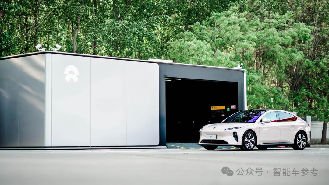 蔚来也降价了，靠换电技术省钱！李斌一夜涨粉18万