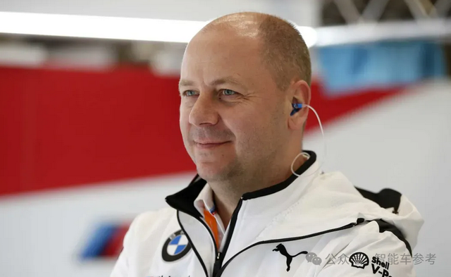 小米真把保时捷Taycan设计师挖来了