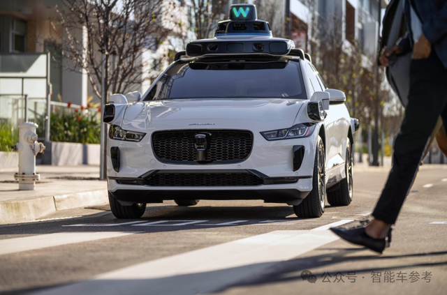 马斯克霸气回怼Waymo:连对抗特斯拉的机会都没有