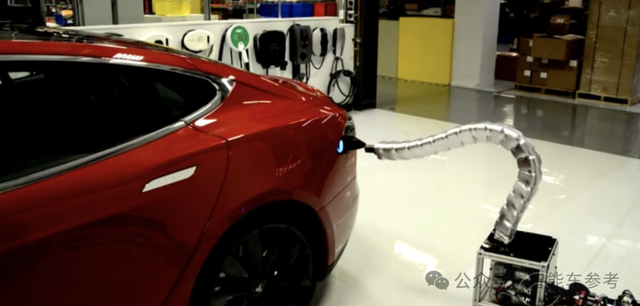 7小时0接管！特斯拉发布史上最长FSD演示，马斯克承诺升级自动充电，开车还能像打游戏