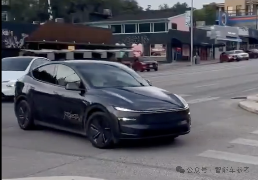 特斯拉Robotaxi首次上路!马斯克:无需改装,L2量产车实现L4
