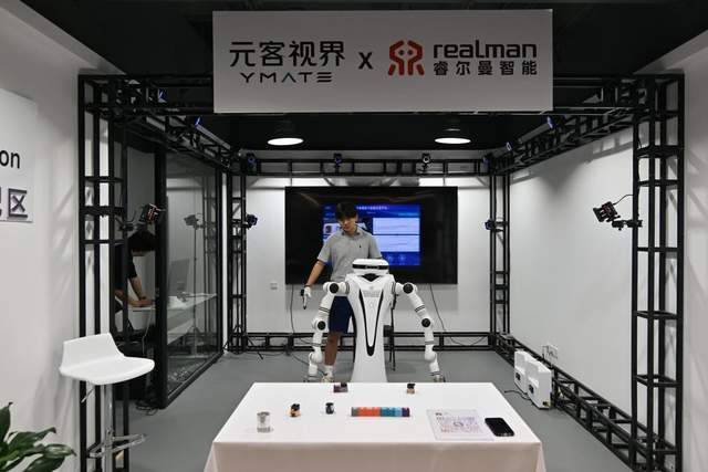 睿尔曼开源全球首个高质量、模态数量最多的真机数据集