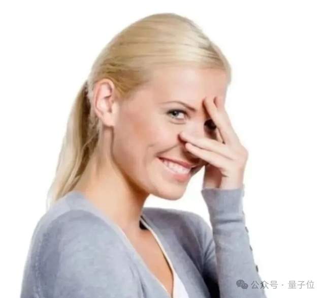 4.98万就能买机器人通用基座？一机三态，多场景验证，配VLA大脑