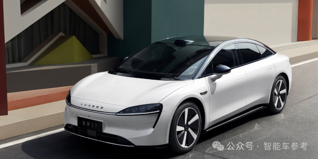 华为视觉智驾首发，智界S7焕新，奇瑞董事长直呼：amazing！