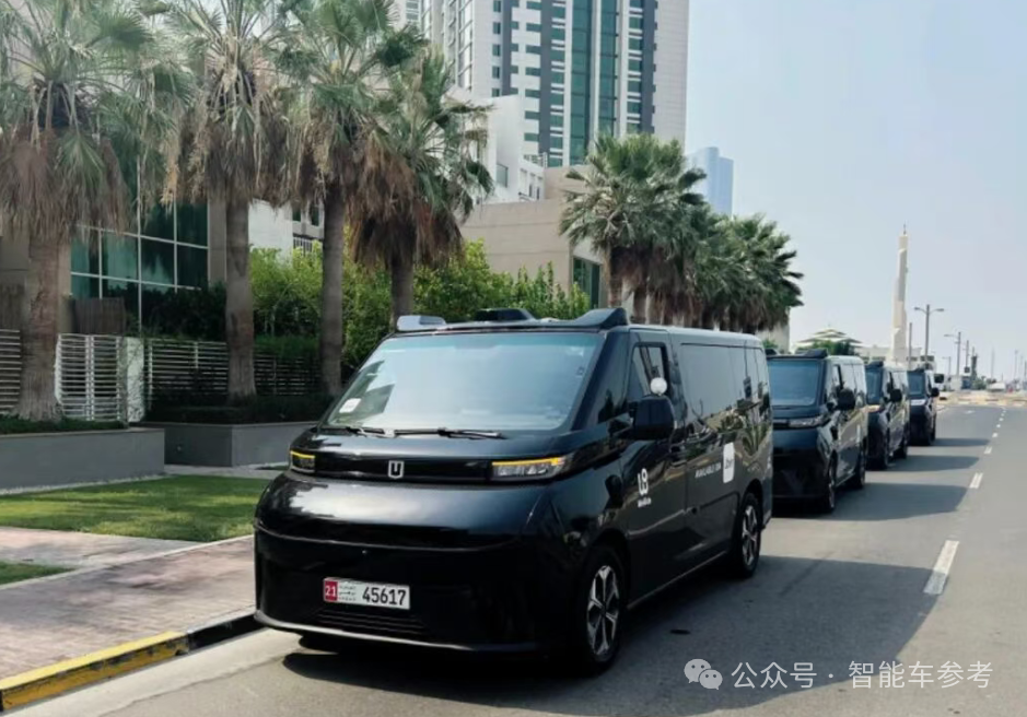 Robotaxi逐鹿香港上市,小马和文远同日公告了