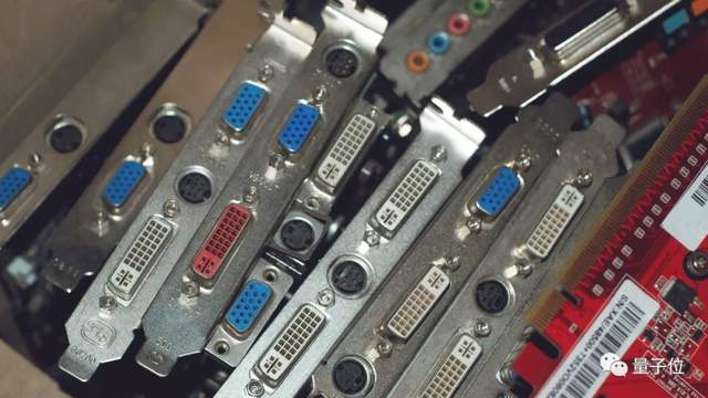 老黄给H100“打鸡血”：英伟达推出大模型加速包，Llama2推理速度翻倍