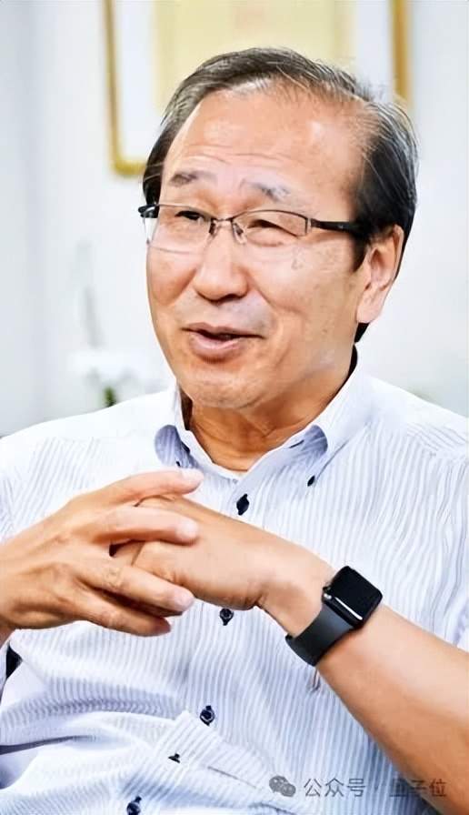 74岁“酒鬼”教授终于拿诺贝尔化学奖了