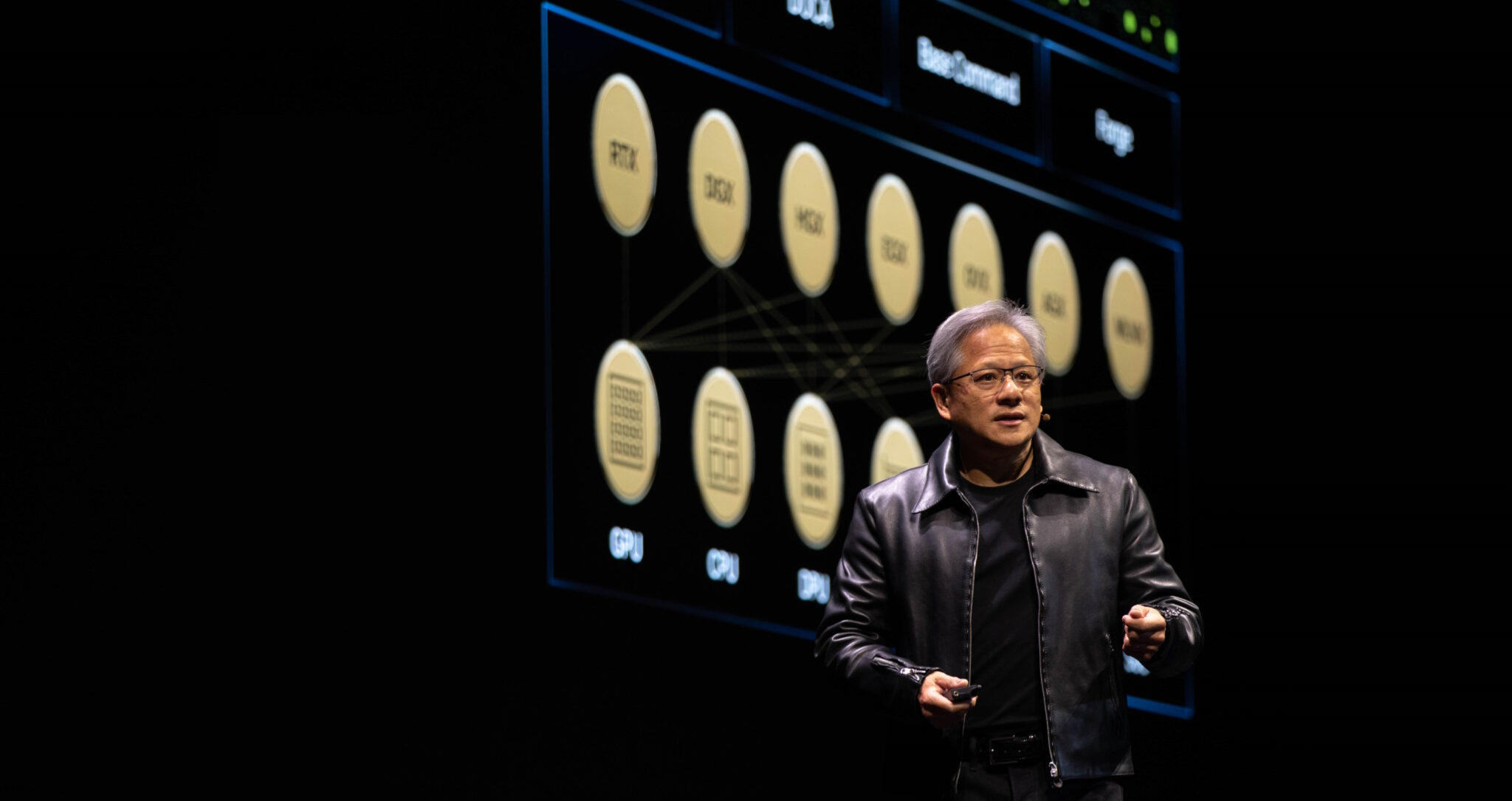 NVIDIA CEO 黄仁勋发布面向各行各业的生成式 AI 平台