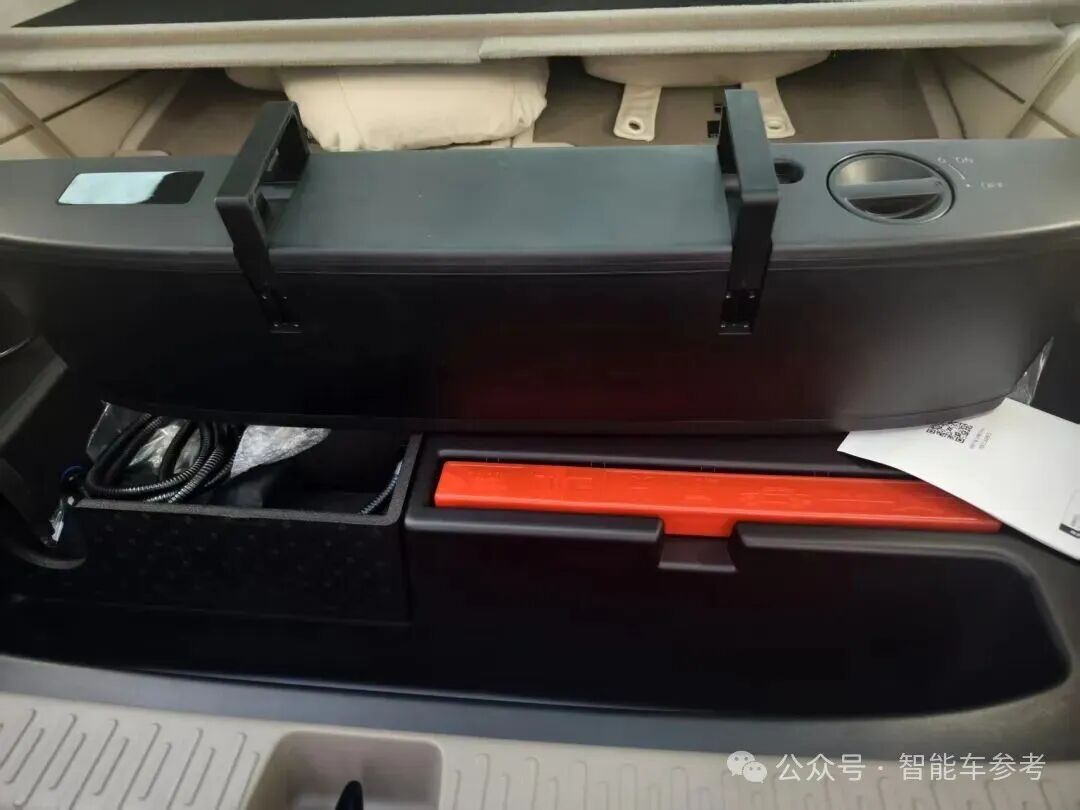 上海旗舰SUV太有生活了:自带淋浴和地暖,32万开卖